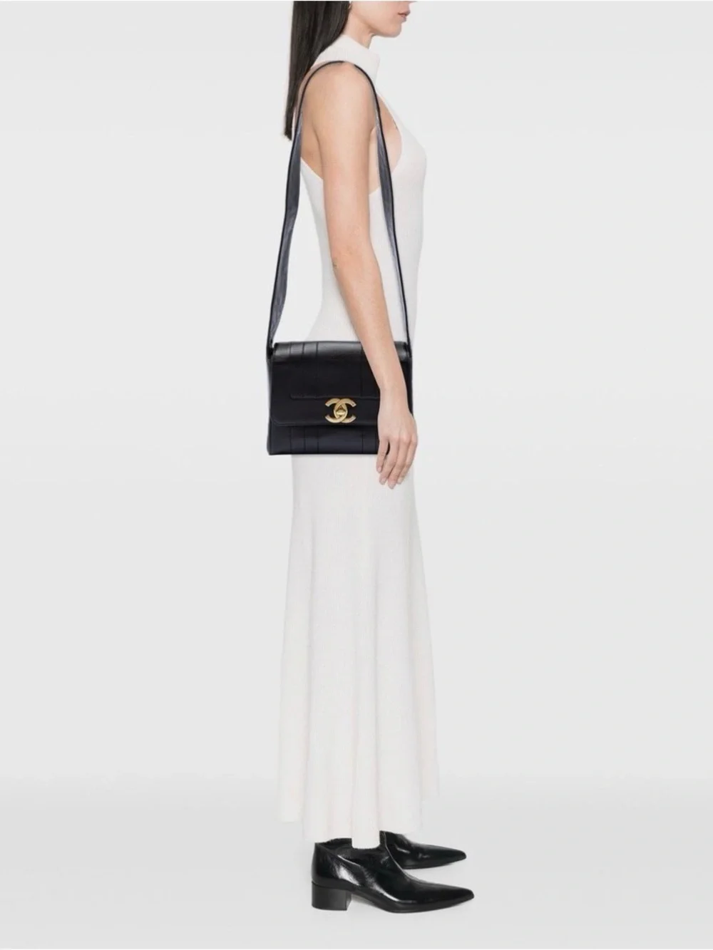CHANEL classic black